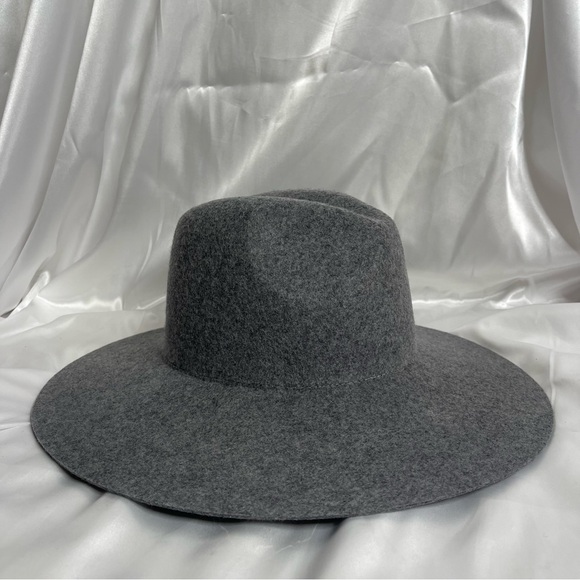 NWOT Women’s Gigi PIP Scottie Hat in Grey 100% Wool Size 55/XS - Picture 6 of 13